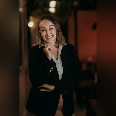 毛梨诗